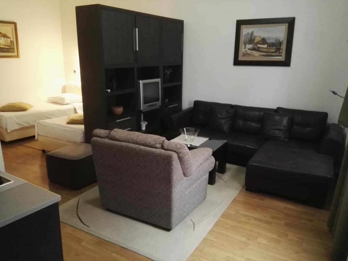 Guest House Amico Vranje Luaran gambar