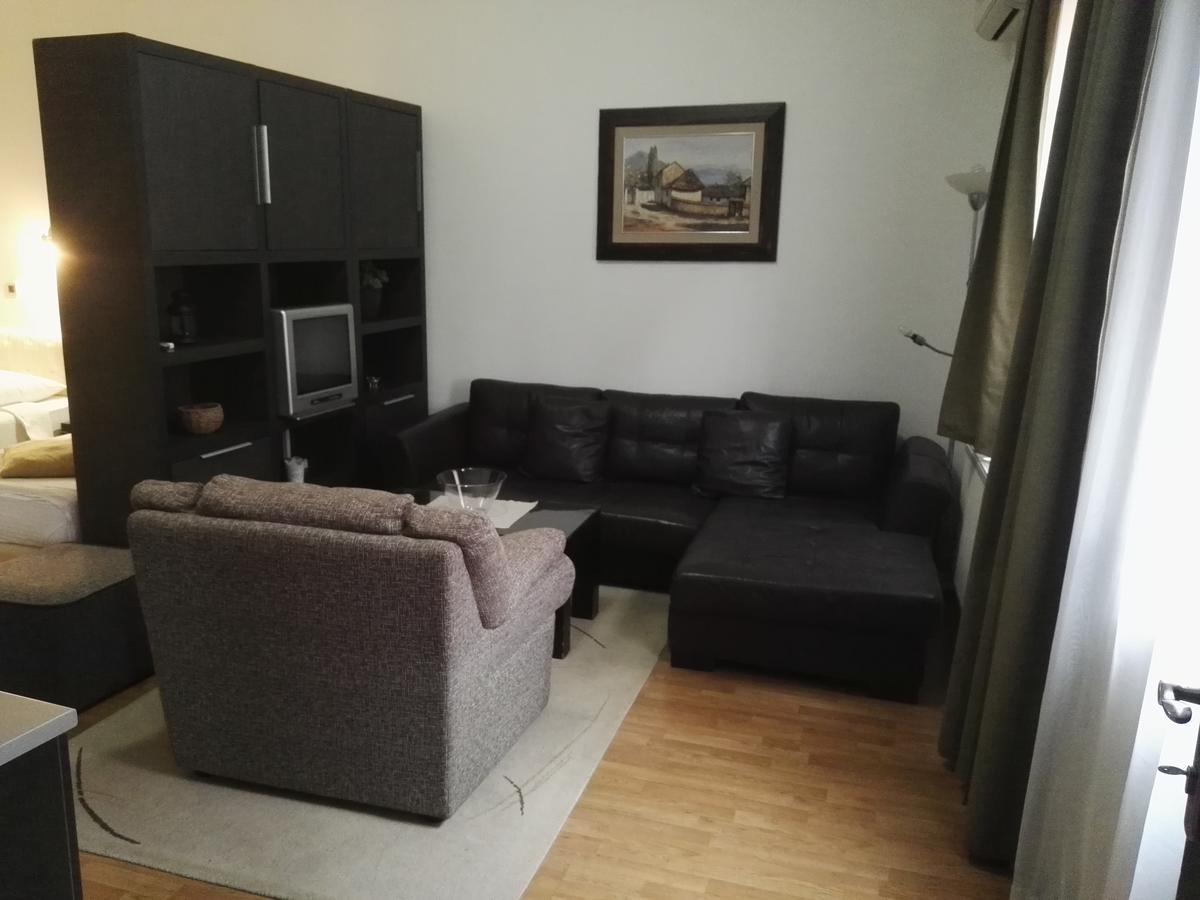 Guest House Amico Vranje Luaran gambar